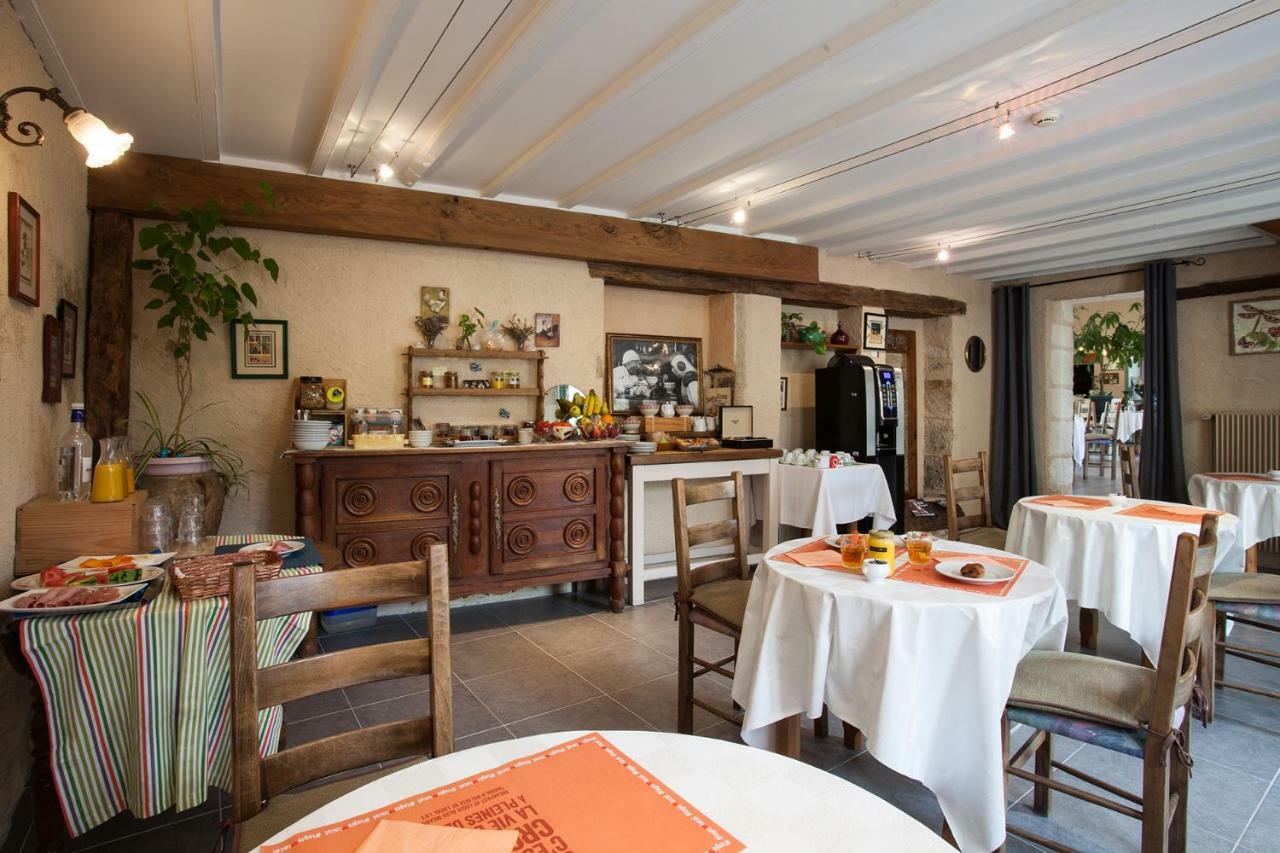 Le Lion D'Or Hotel Manzac-sur-Vern ภายนอก รูปภาพ